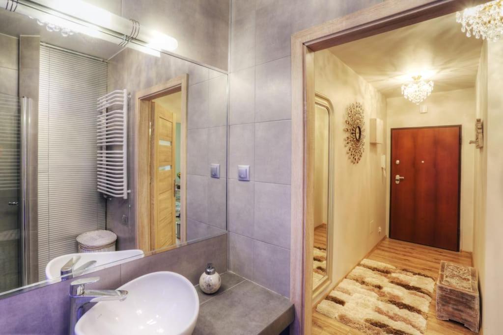 Ekskluzywny Apartament W Centrum Z Balkonem I Parkingiem Krakow Dış mekan fotoğraf